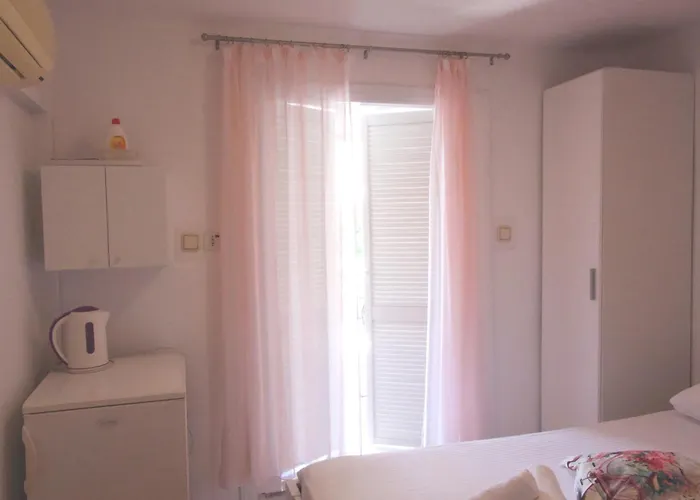 Jadera Gostinjska kuća