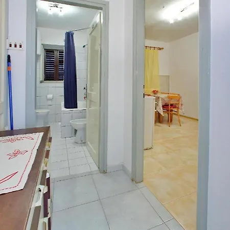Jadera Guest house
